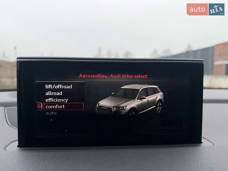 Позашляховик / Кросовер Audi Q7 2017 в Хмельницькому