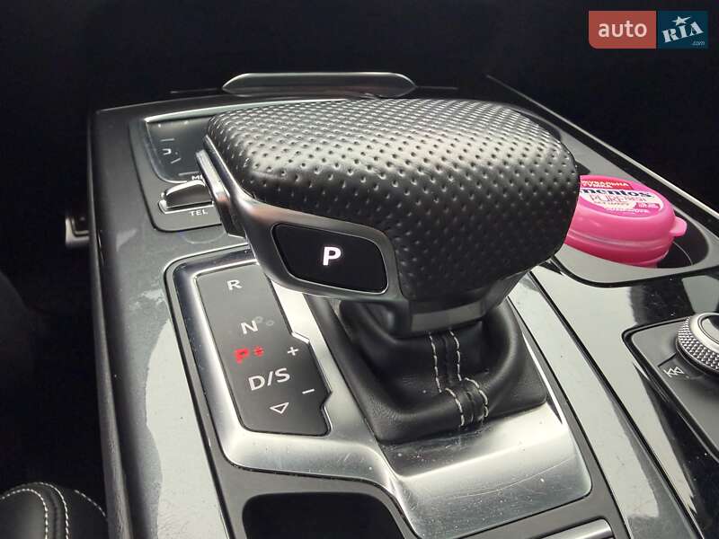 Позашляховик / Кросовер Audi Q7 2017 в Хмельницькому