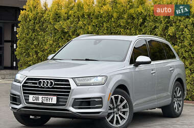 Позашляховик / Кросовер Audi Q7 2017 в Стрию