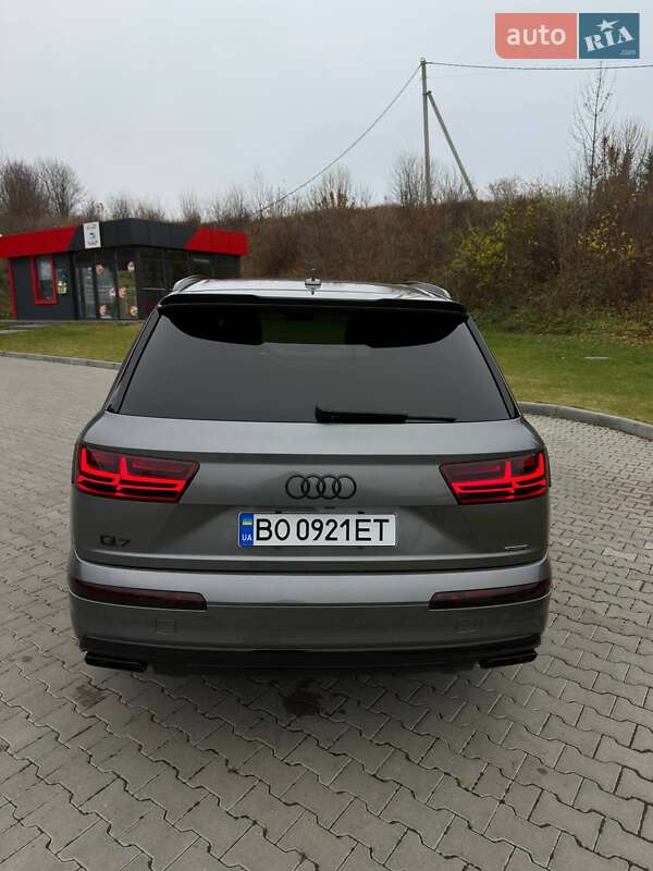 Внедорожник / Кроссовер Audi Q7 2017 в Тернополе