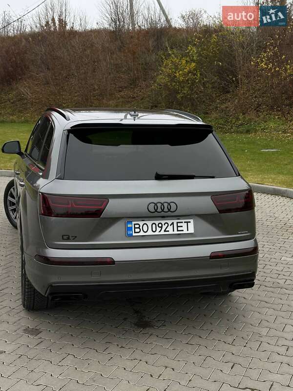 Внедорожник / Кроссовер Audi Q7 2017 в Тернополе