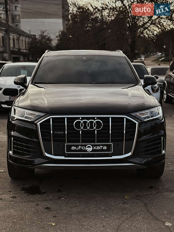 Позашляховик / Кросовер Audi Q7 2019 в Миколаєві