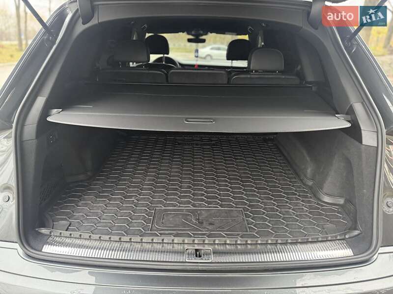 Внедорожник / Кроссовер Audi Q7 2020 в Звягеле фото 39 Внедорожник / Кроссовер Audi Q7 2020 в Звягеле