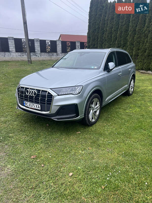 Позашляховик / Кросовер Audi Q7 2023 в Шегинях