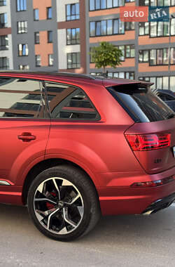 Внедорожник / Кроссовер Audi Q7 2018 в Киеве