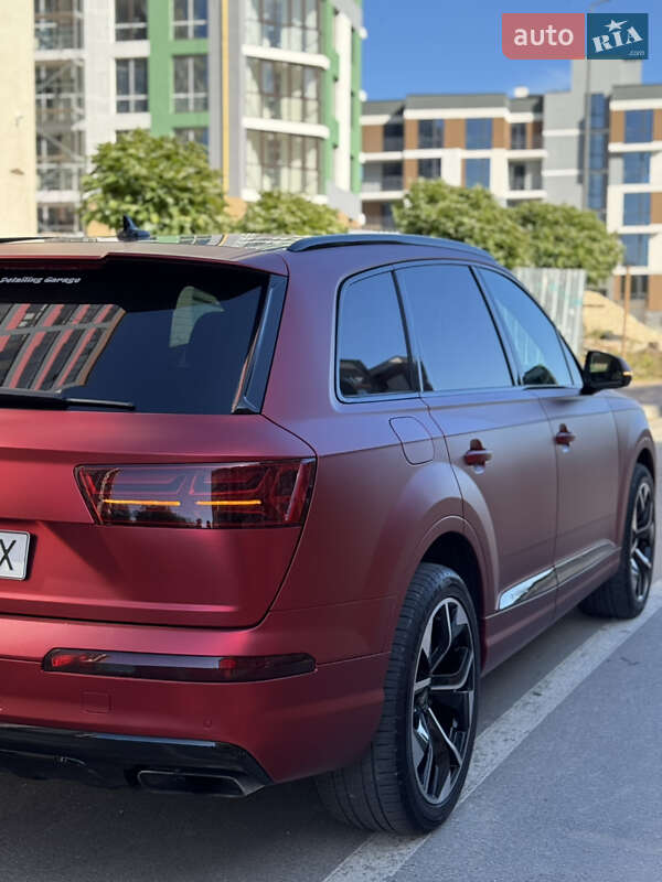 Позашляховик / Кросовер Audi Q7 2018 в Києві фото 15 Позашляховик / Кросовер Audi Q7 2018 в Києві