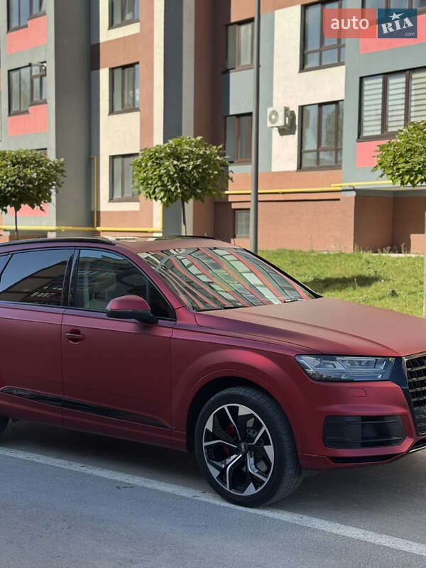 Позашляховик / Кросовер Audi Q7 2018 в Києві фото 20 Позашляховик / Кросовер Audi Q7 2018 в Києві