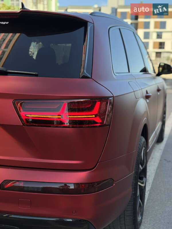 Позашляховик / Кросовер Audi Q7 2018 в Києві фото 26 Позашляховик / Кросовер Audi Q7 2018 в Києві