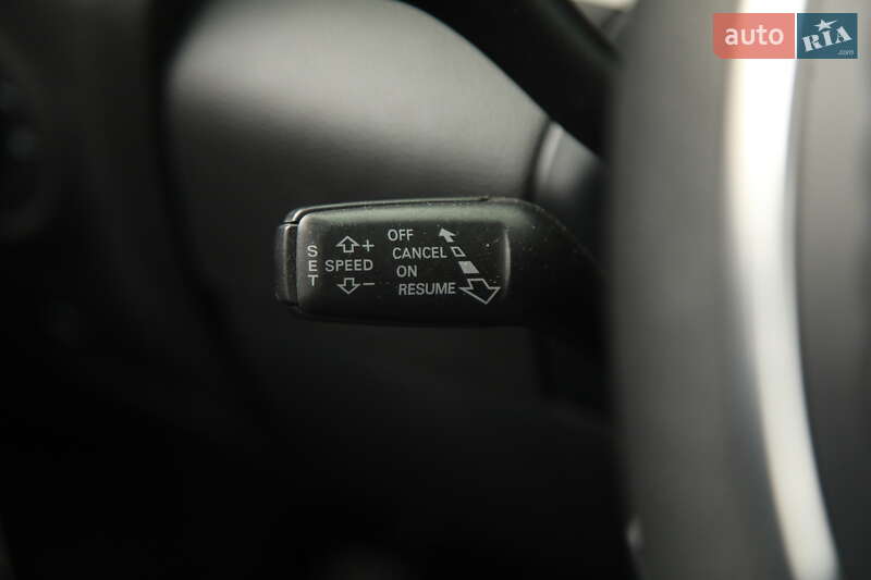 Позашляховик / Кросовер Audi Q7 2015 в Харкові