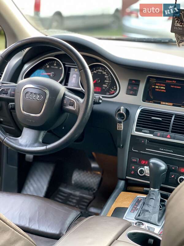 Внедорожник / Кроссовер Audi Q7 2010 в Камне-Каширском