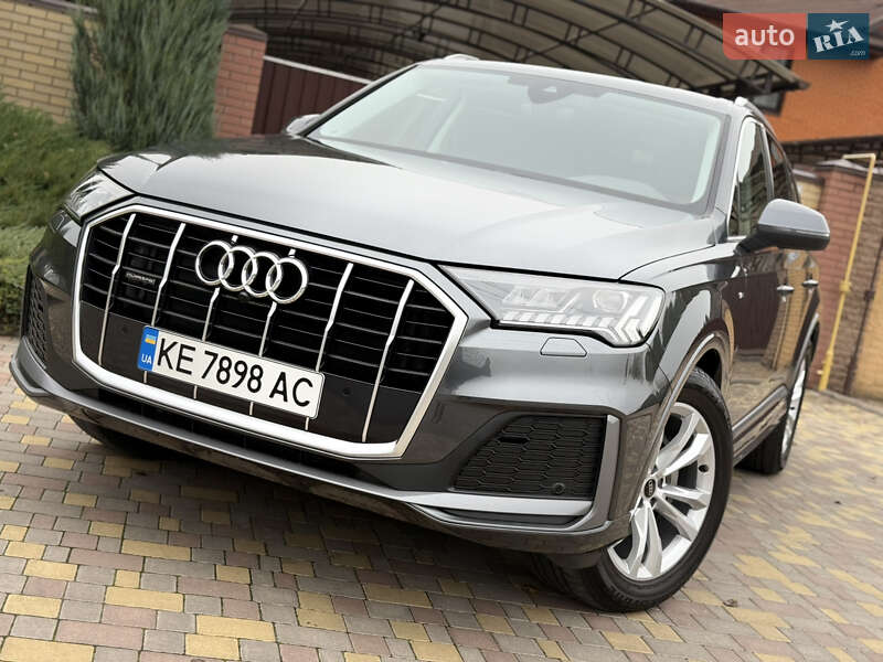 Внедорожник / Кроссовер Audi Q7 2023 в Днепре