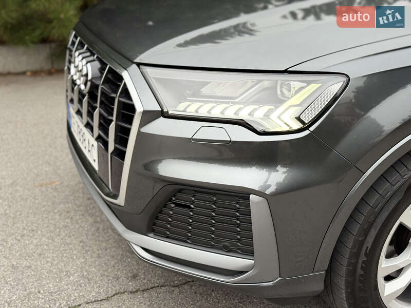 Внедорожник / Кроссовер Audi Q7 2023 в Днепре