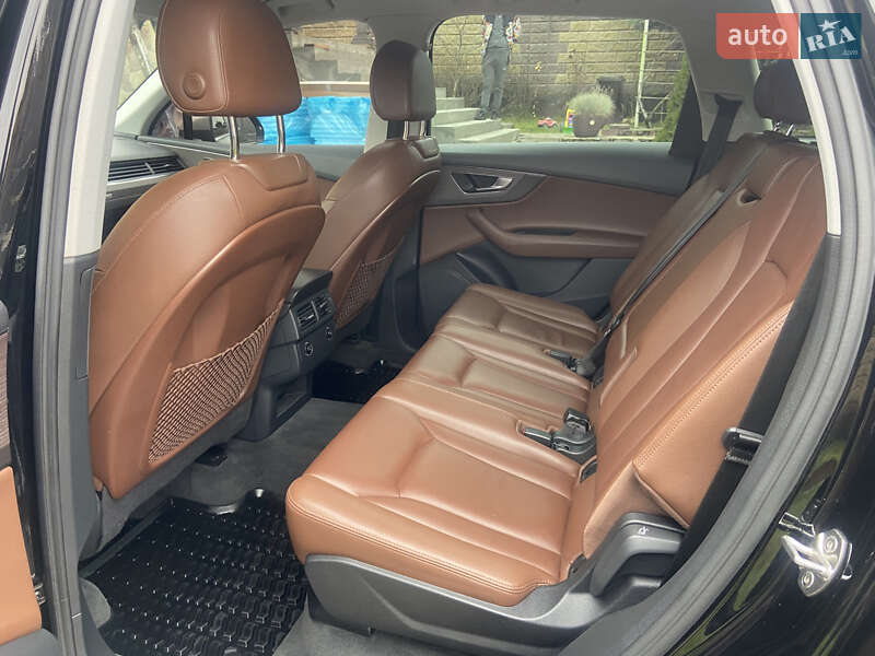 Позашляховик / Кросовер Audi Q7 2017 в Тернополі