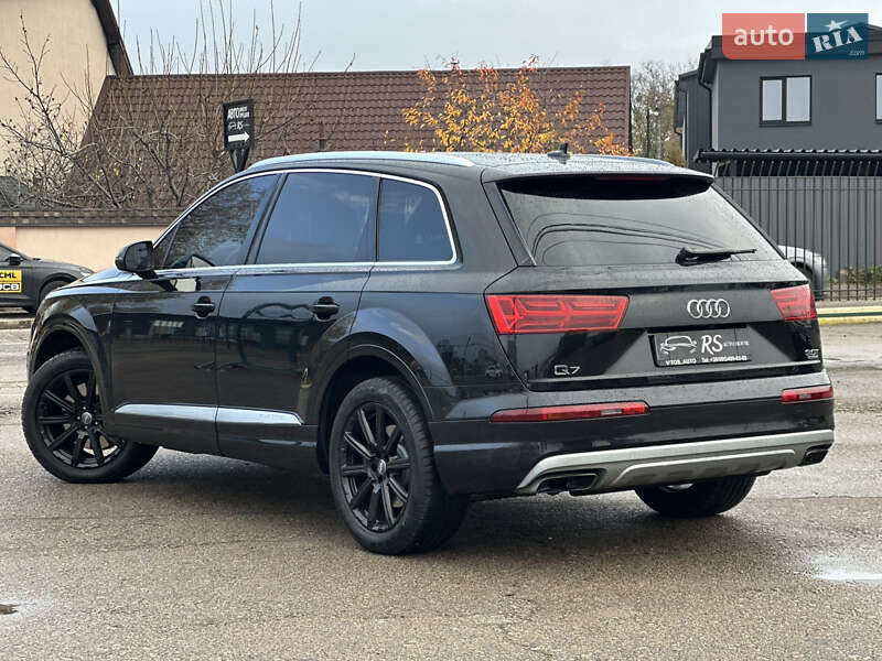 Внедорожник / Кроссовер Audi Q7 2017 в Киеве