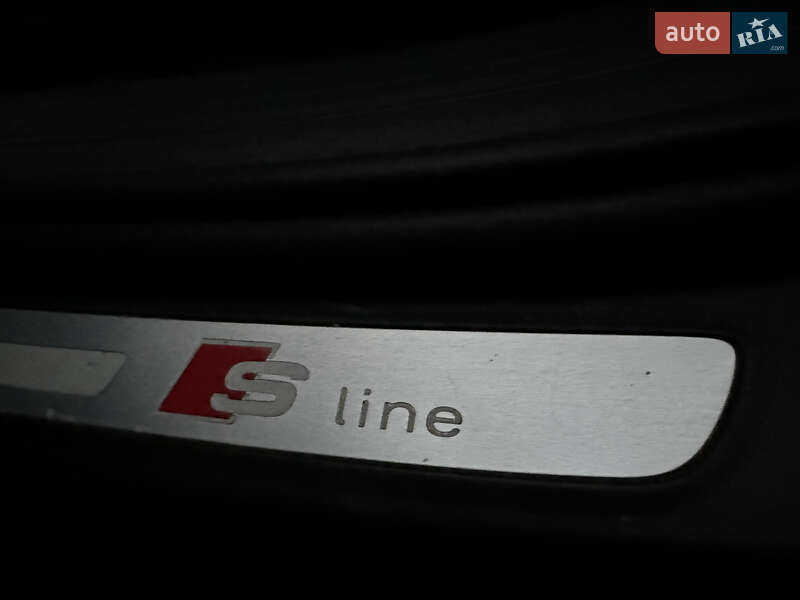 Позашляховик / Кросовер Audi Q7 2015 в Києві