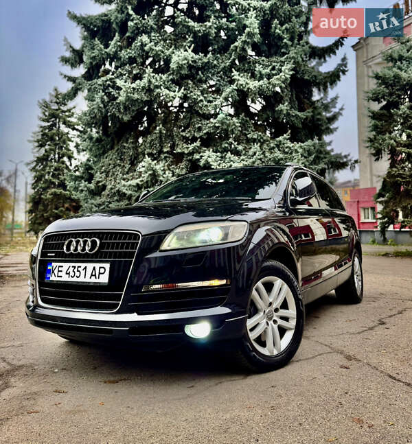 Позашляховик / Кросовер Audi Q7 2007 в Дніпрі