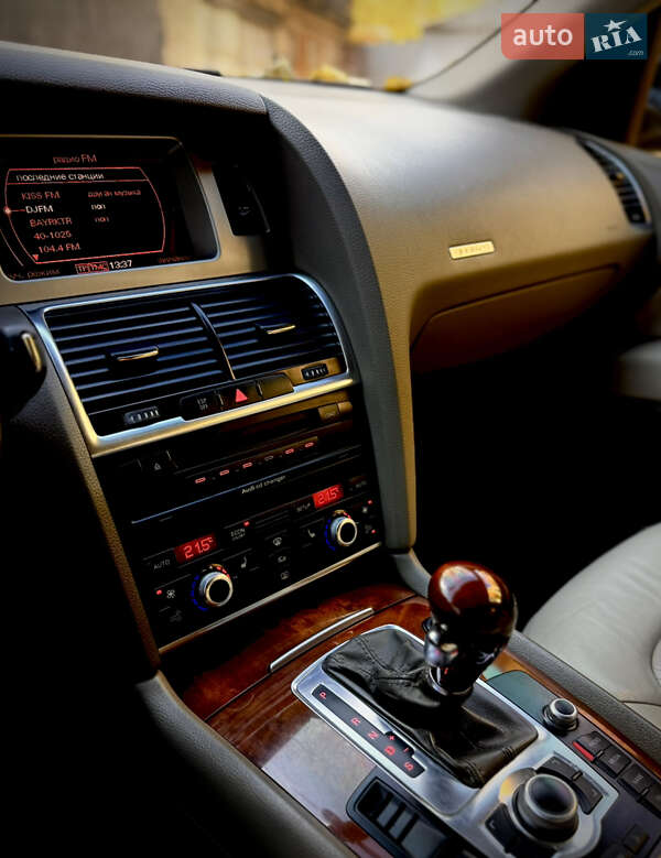 Позашляховик / Кросовер Audi Q7 2007 в Дніпрі