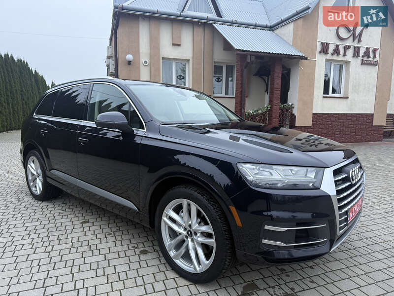 Позашляховик / Кросовер Audi Q7 2017 в Львові