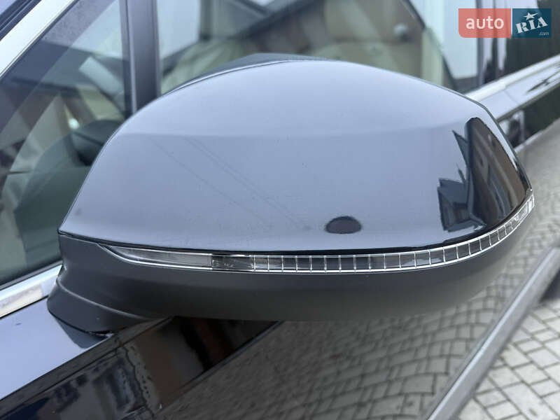 Позашляховик / Кросовер Audi Q7 2017 в Львові