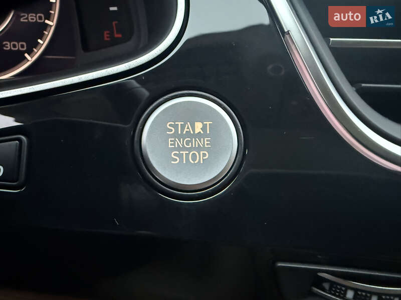 Позашляховик / Кросовер Audi Q7 2017 в Львові