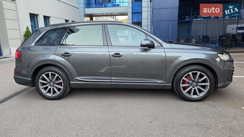 Позашляховик / Кросовер Audi Q7 2017 в Києві фото 8 Позашляховик / Кросовер Audi Q7 2017 в Києві