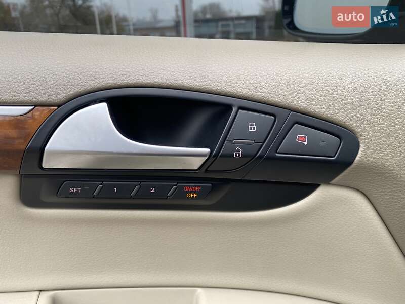Позашляховик / Кросовер Audi Q7 2013 в Кропивницькому фото 7 Позашляховик / Кросовер Audi Q7 2013 в Кропивницькому