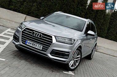 Внедорожник / Кроссовер Audi Q7 2018 в Ровно