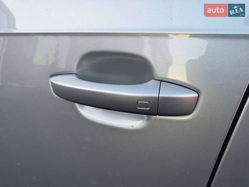 Позашляховик / Кросовер Audi Q7 2017 в Луцьку