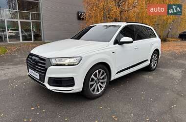 Внедорожник / Кроссовер Audi Q7 2016 в Киеве