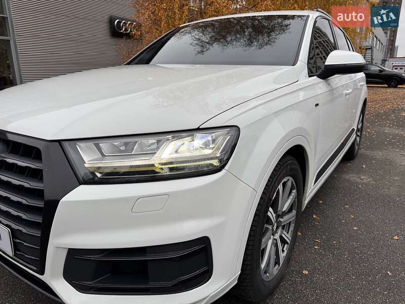 Позашляховик / Кросовер Audi Q7 2016 в Києві фото 2 Позашляховик / Кросовер Audi Q7 2016 в Києві