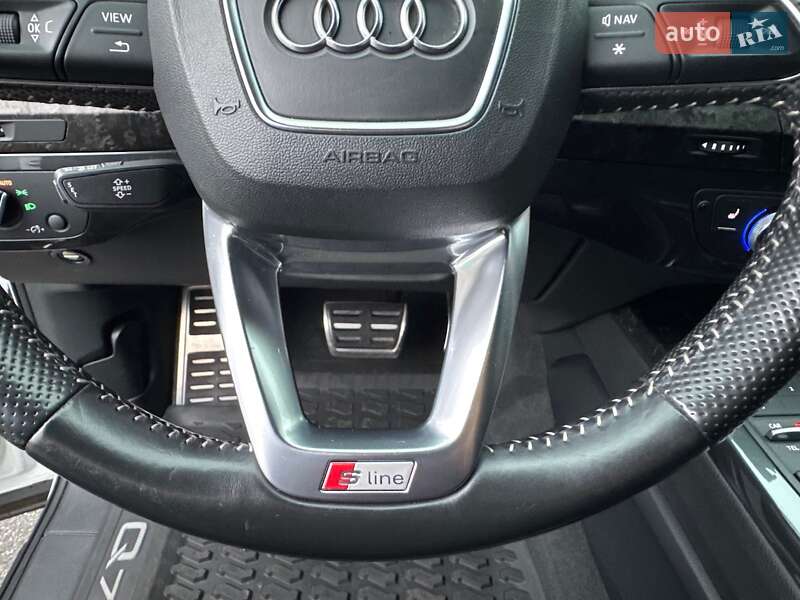 Позашляховик / Кросовер Audi Q7 2016 в Києві фото 39 Позашляховик / Кросовер Audi Q7 2016 в Києві