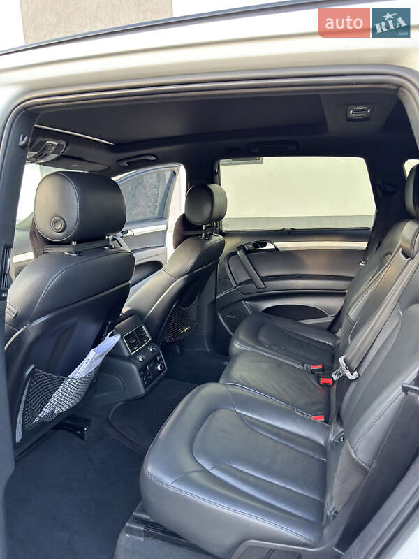 Внедорожник / Кроссовер Audi Q7 2013 в Надворной