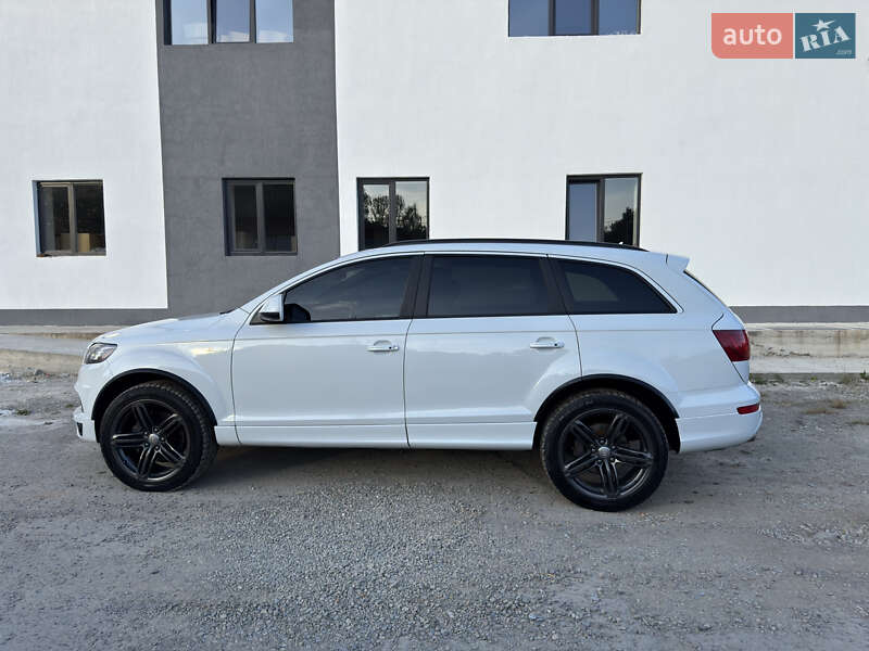 Внедорожник / Кроссовер Audi Q7 2013 в Надворной