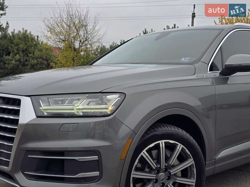 Позашляховик / Кросовер Audi Q7 2016 в Хмельницькому