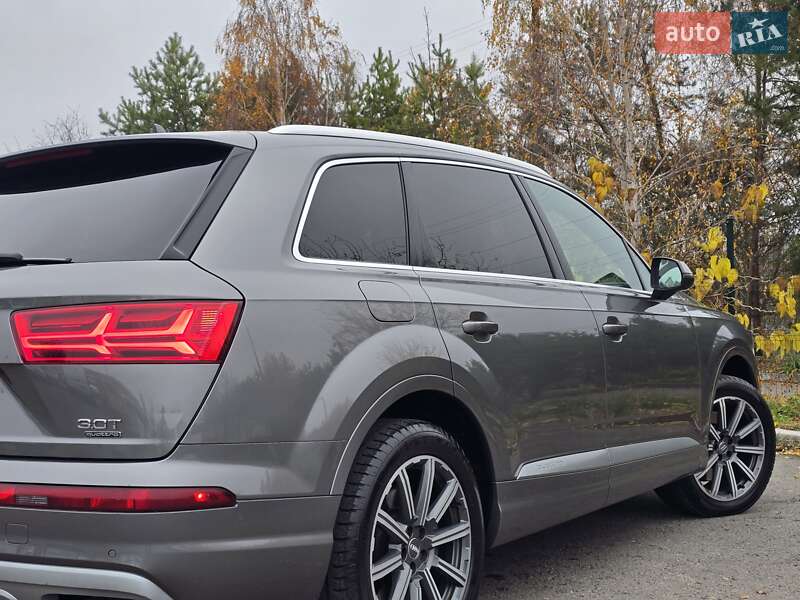 Позашляховик / Кросовер Audi Q7 2016 в Хмельницькому