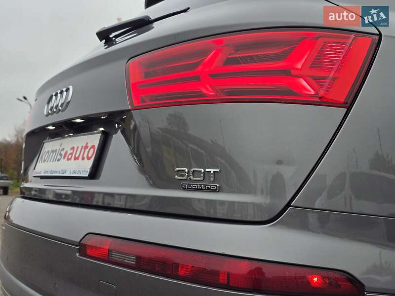 Позашляховик / Кросовер Audi Q7 2016 в Хмельницькому