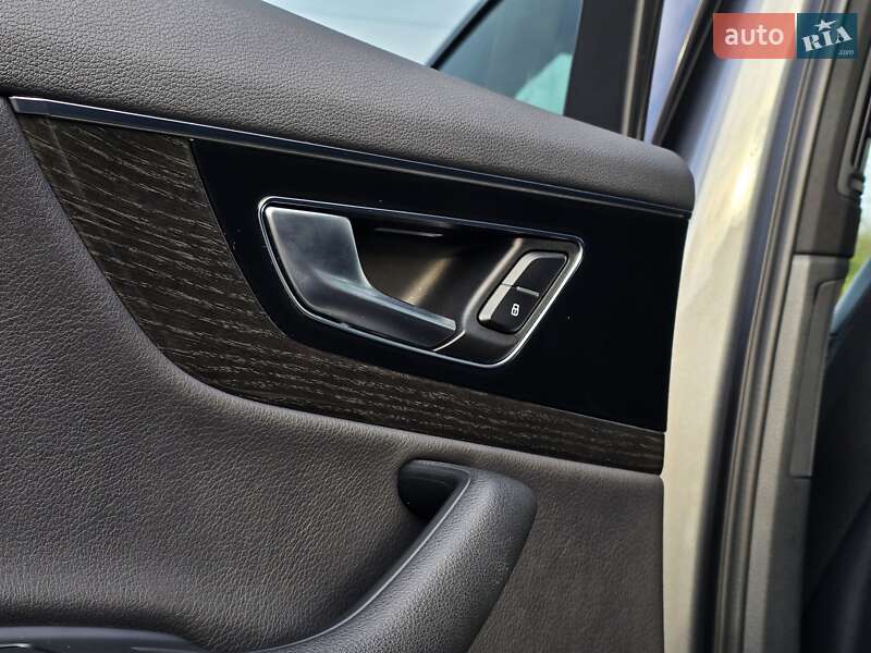 Позашляховик / Кросовер Audi Q7 2016 в Хмельницькому