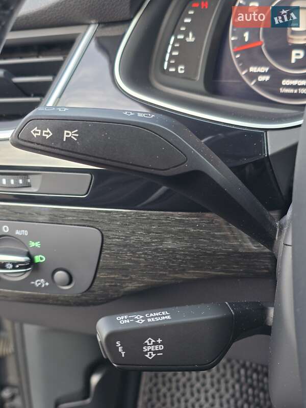 Позашляховик / Кросовер Audi Q7 2016 в Хмельницькому