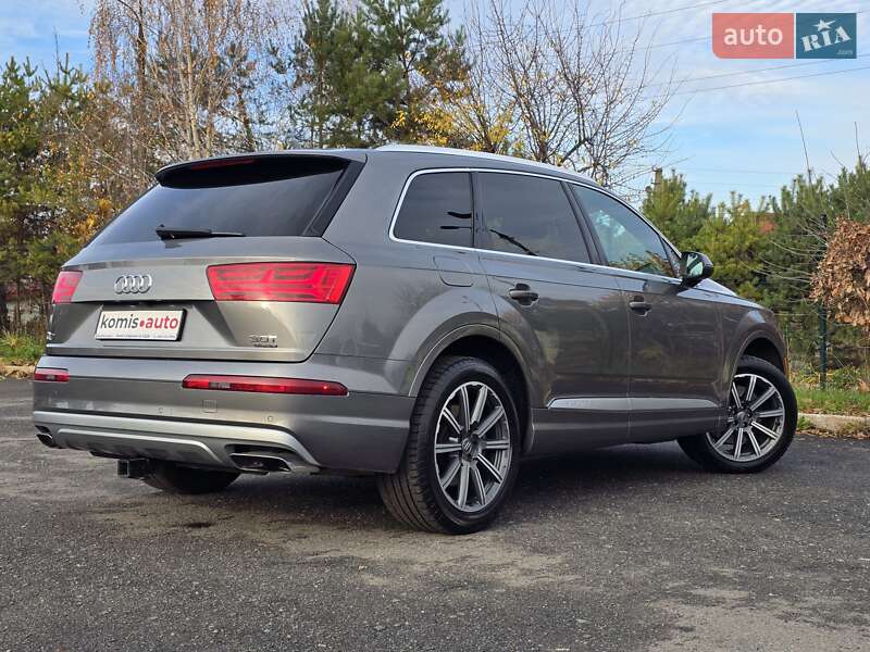 Позашляховик / Кросовер Audi Q7 2016 в Хмельницькому