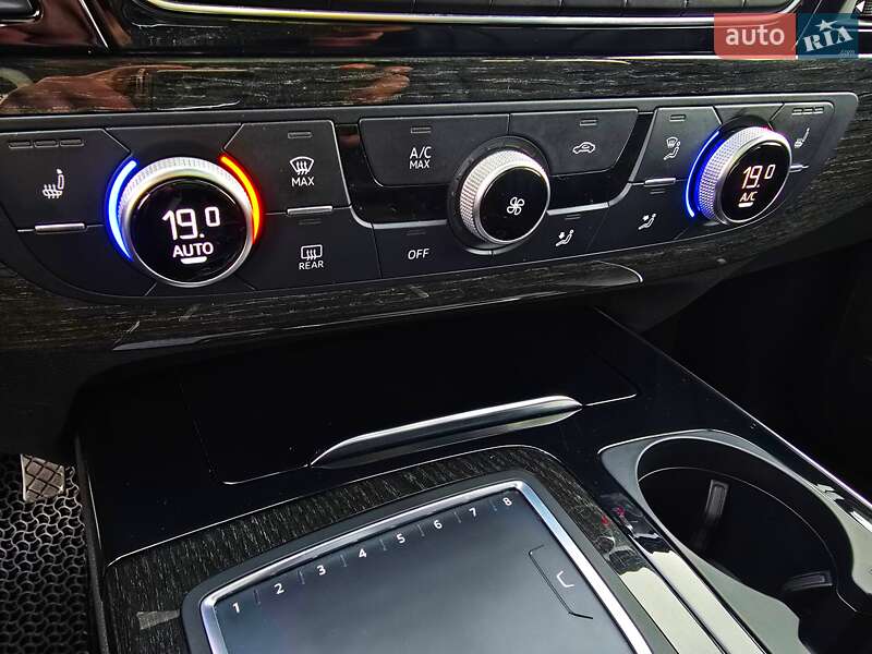 Позашляховик / Кросовер Audi Q7 2016 в Хмельницькому