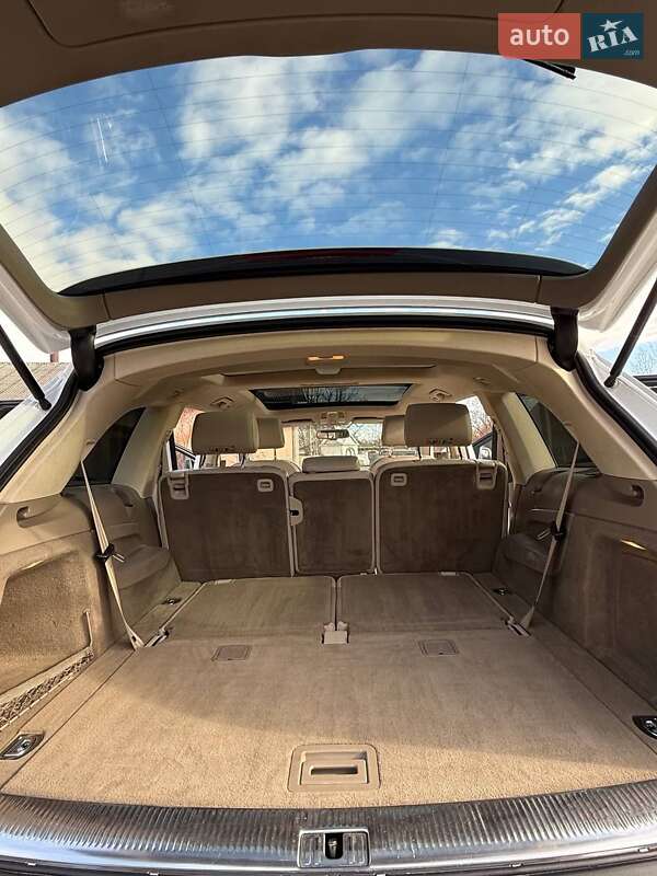 Внедорожник / Кроссовер Audi Q7 2010 в Косове