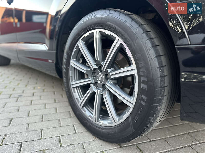 Внедорожник / Кроссовер Audi Q7 2016 в Владимире