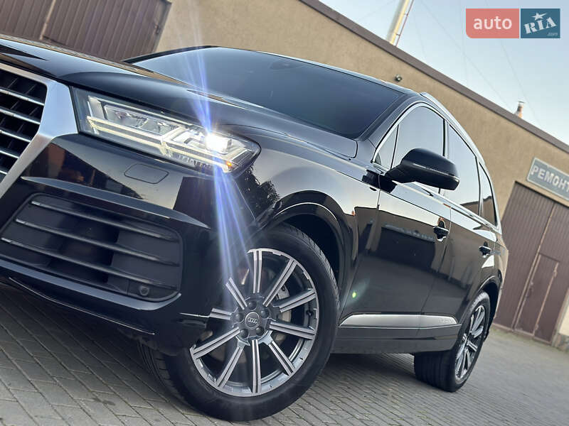 Внедорожник / Кроссовер Audi Q7 2016 в Владимире