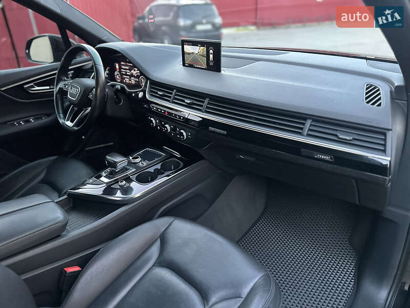 Внедорожник / Кроссовер Audi Q7 2016 в Владимире