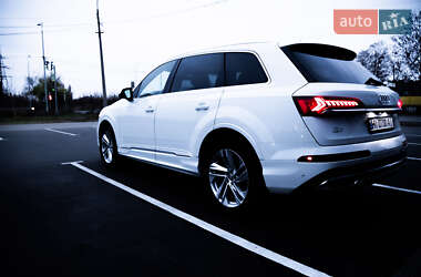 Внедорожник / Кроссовер Audi Q7 2019 в Полтаве