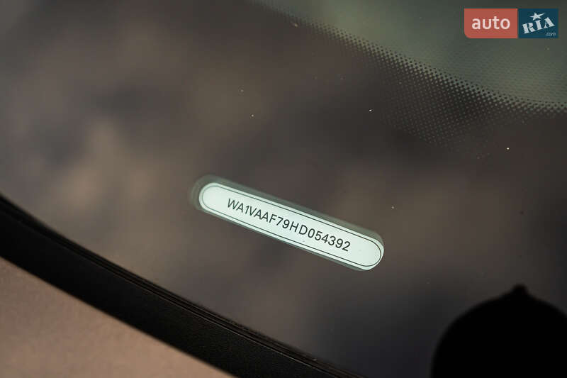 Позашляховик / Кросовер Audi Q7 2017 в Луцьку