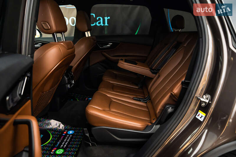 Позашляховик / Кросовер Audi Q7 2017 в Луцьку