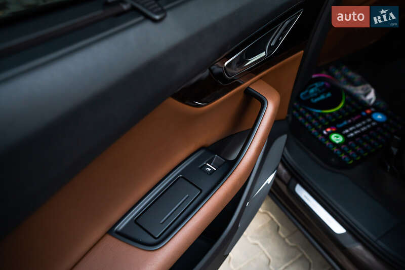 Позашляховик / Кросовер Audi Q7 2017 в Луцьку