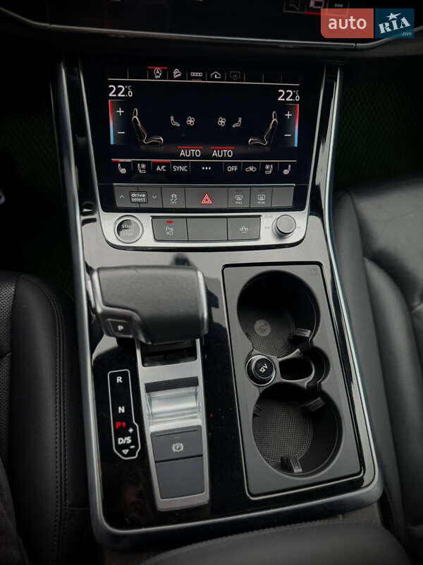 Позашляховик / Кросовер Audi Q7 2021 в Києві