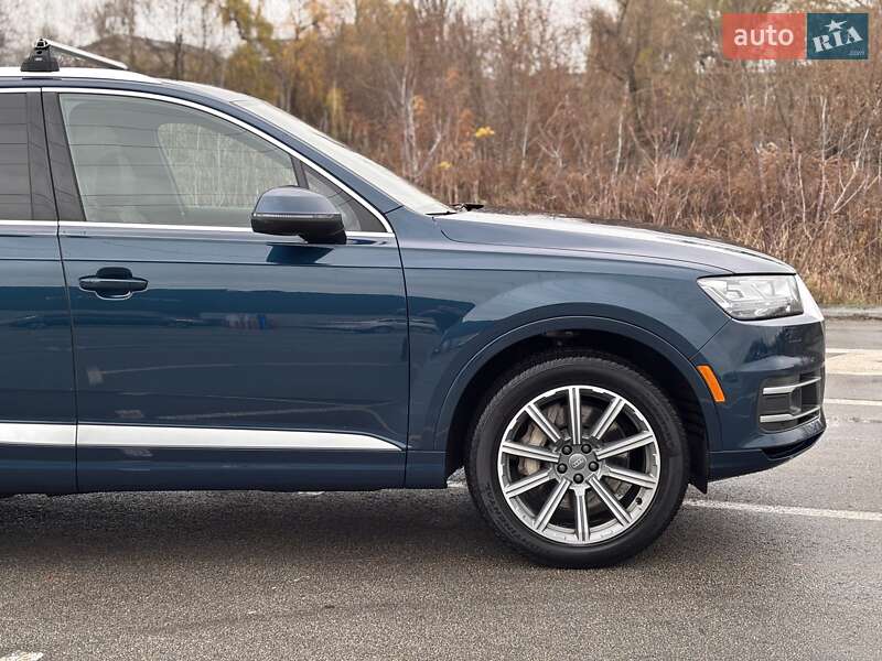 Внедорожник / Кроссовер Audi Q7 2018 в Ирпене